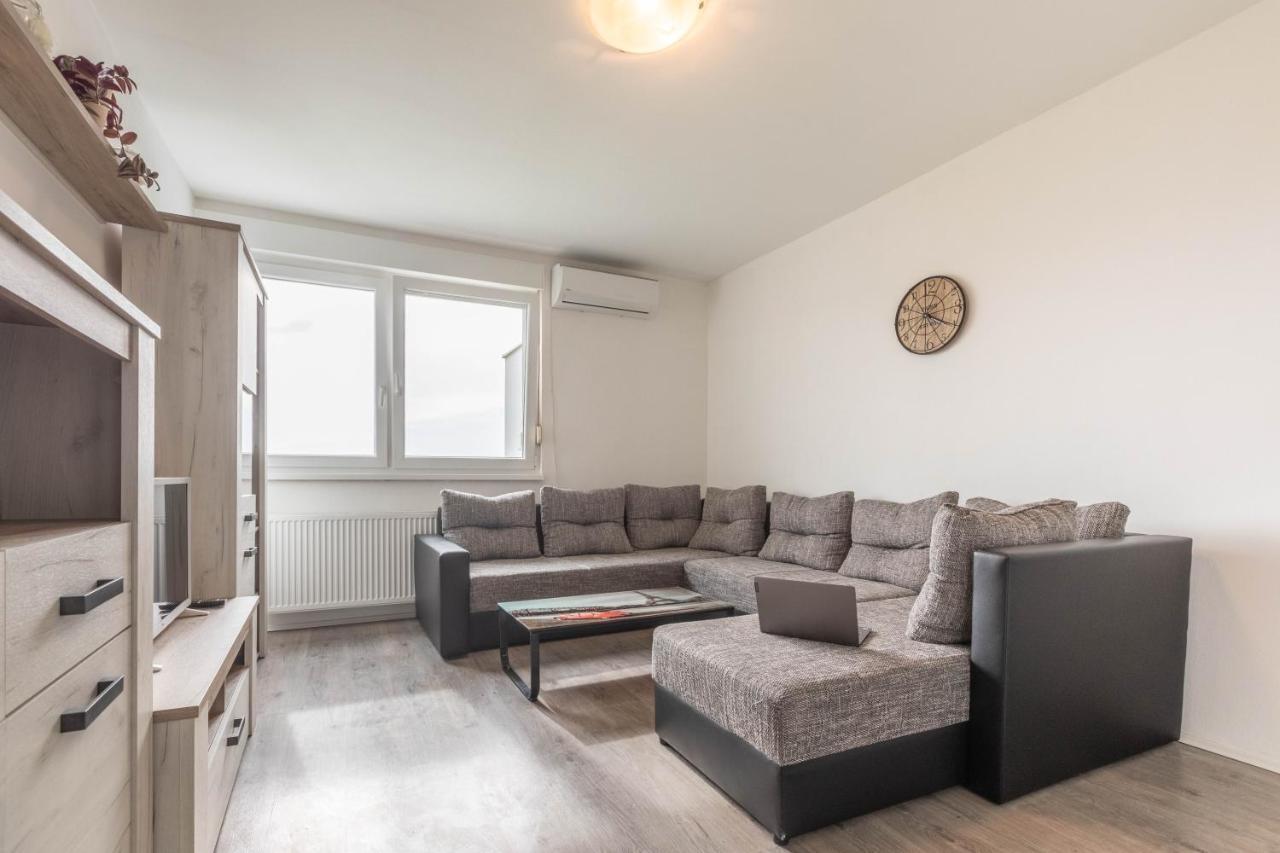 Cosy Apartment Hugo Osijek Exteriér fotografie